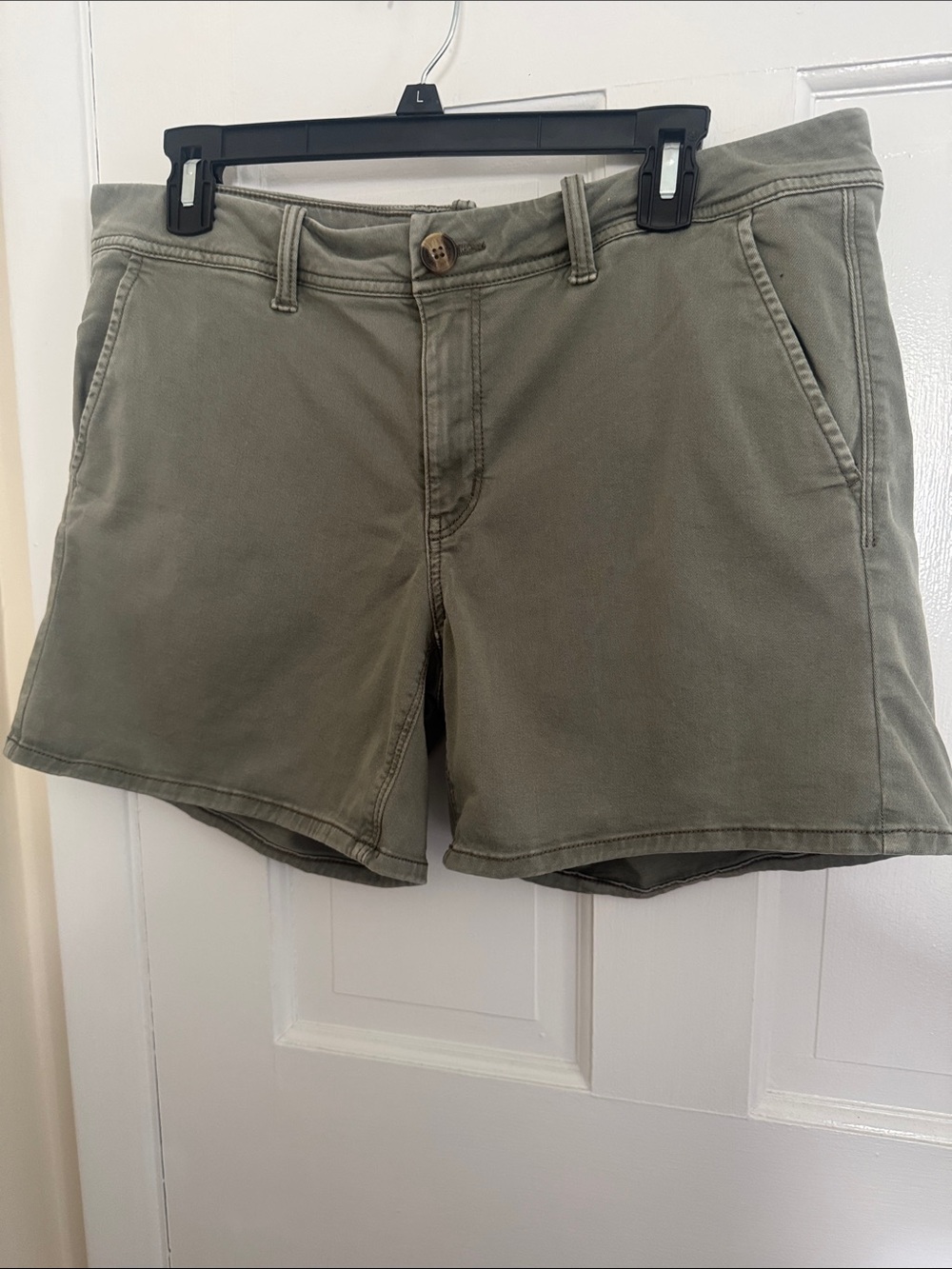 American Eagle Casual Olive Green Cotton Shorts